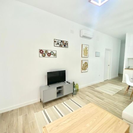 Puente Praga Aparment Leilighet Madrid Eksteriør bilde