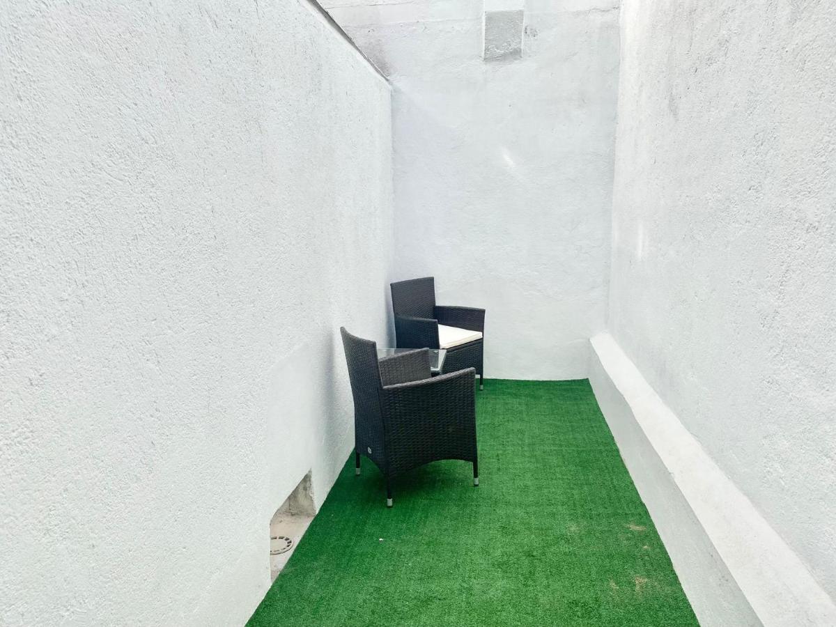 Puente Praga Aparment Leilighet Madrid Eksteriør bilde