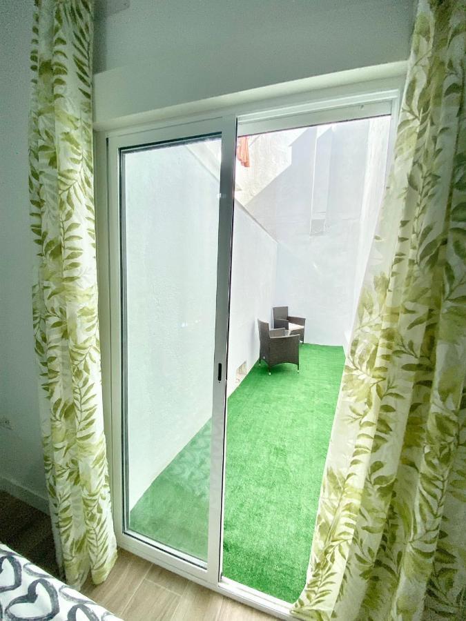 Puente Praga Aparment Leilighet Madrid Eksteriør bilde
