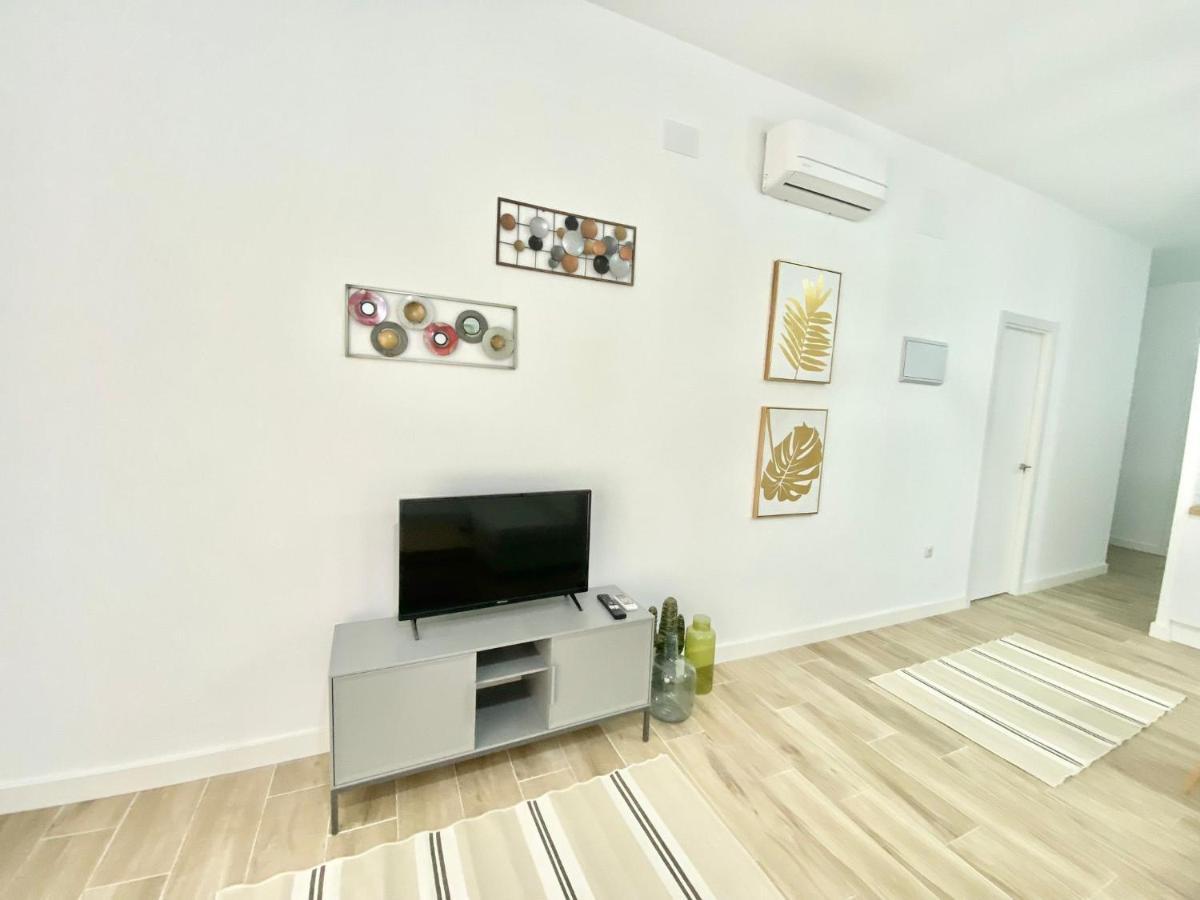 Puente Praga Aparment Leilighet Madrid Eksteriør bilde